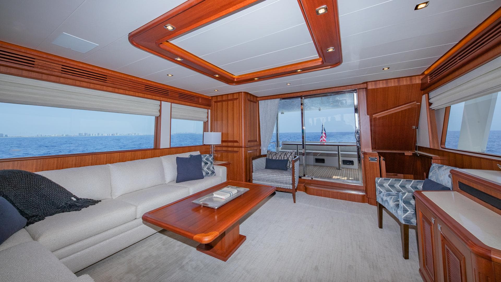 Luxurious interior of Hampton 680 ENDURANCE LRC yacht, year 2027.