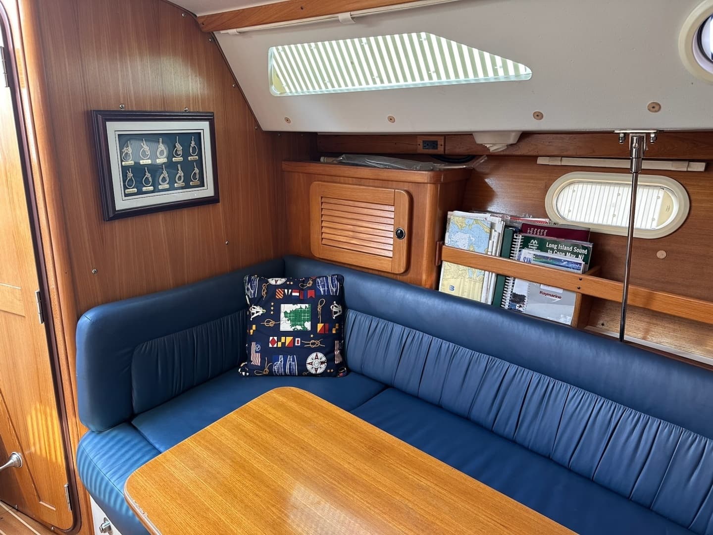 2002 Catalina 310 - Image 21