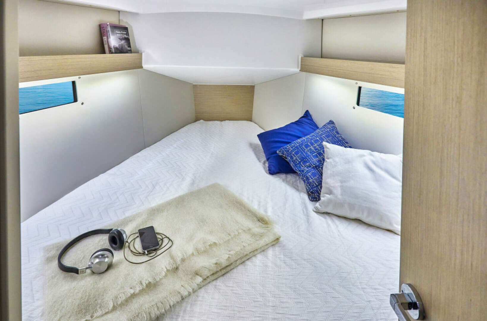 2026 Beneteau Oceanis 34.1 FIRST LINE - Image 9