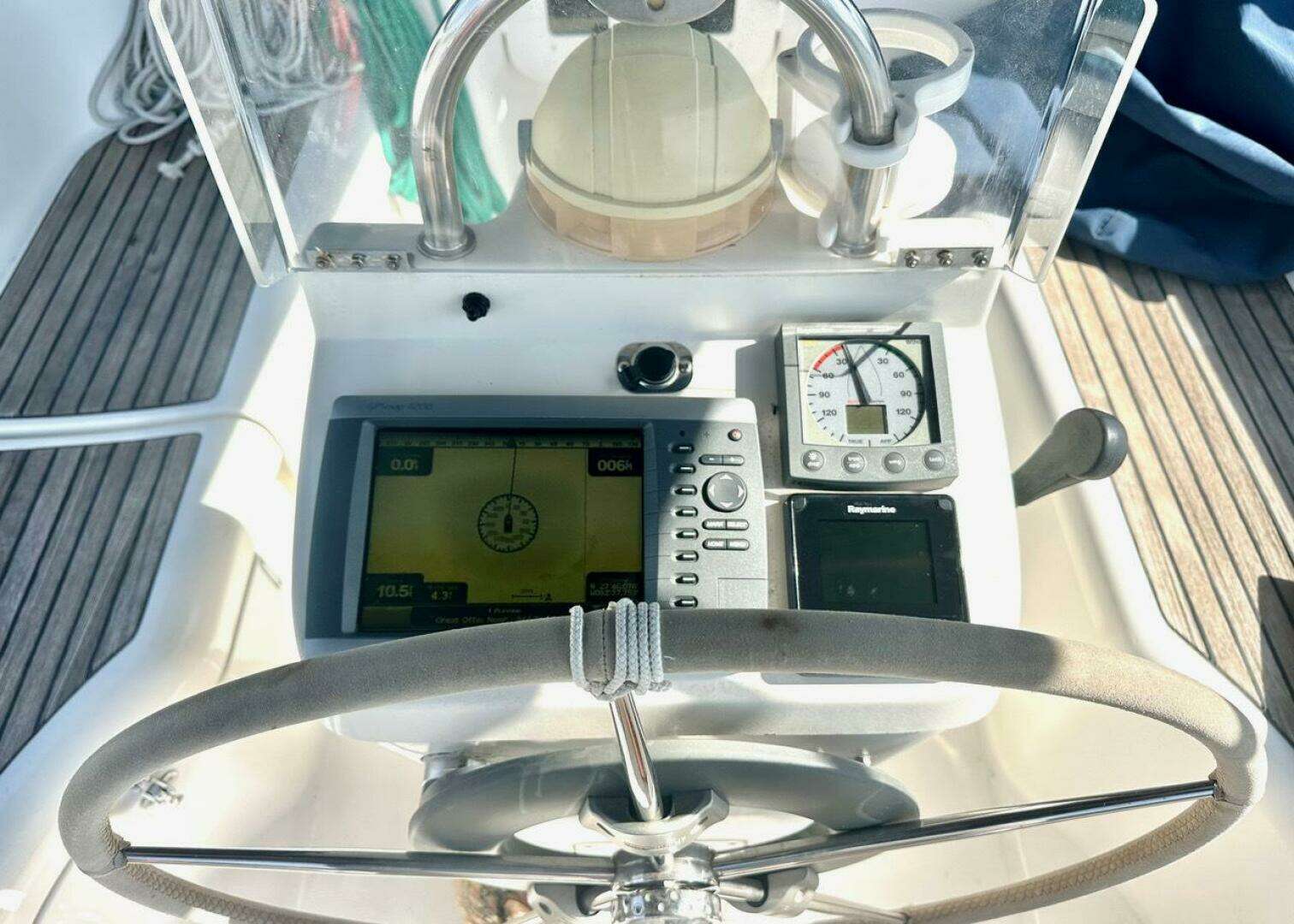 2000 Beneteau 361 - Image 8
