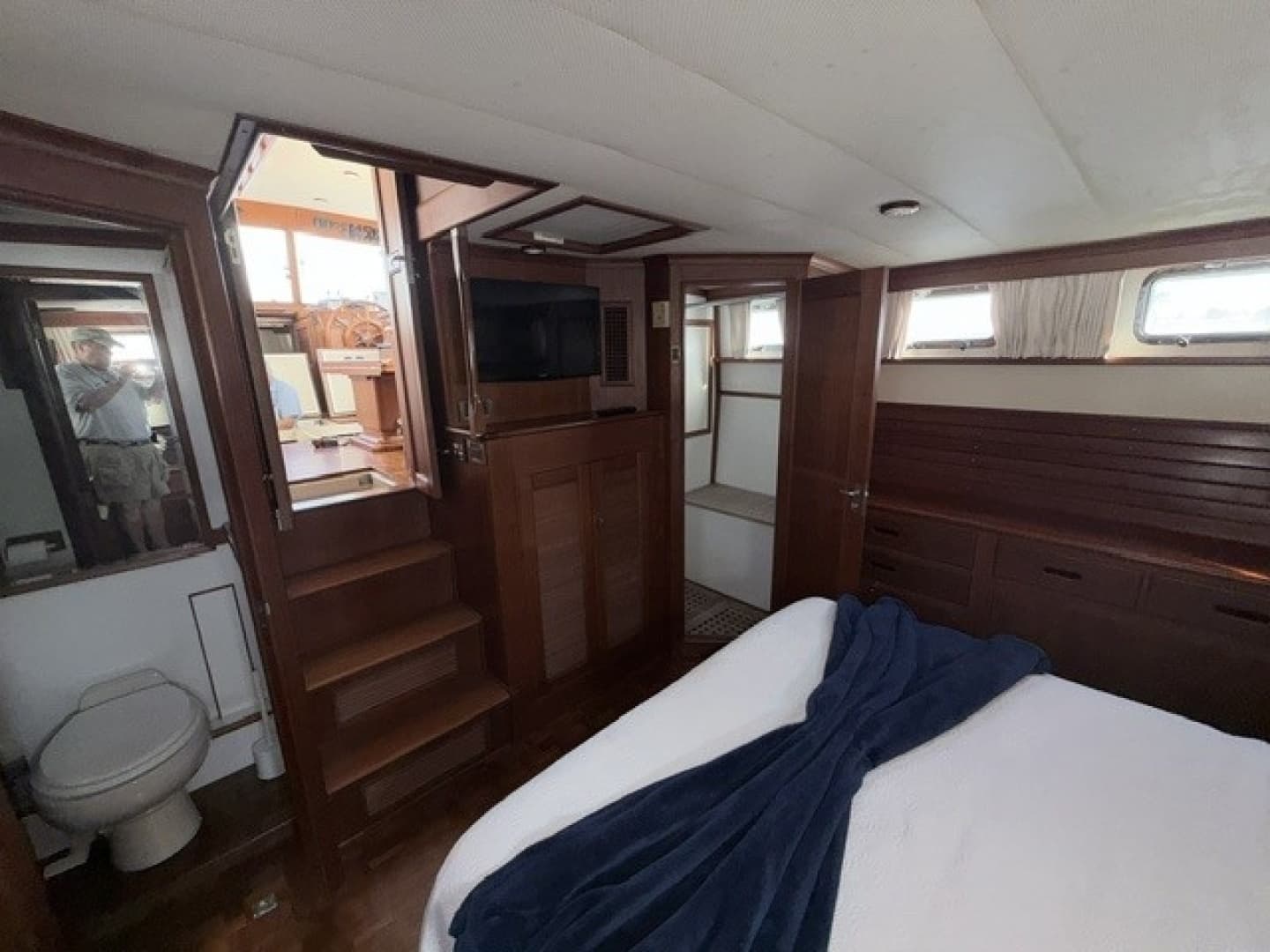 2003 Grand Banks Flybridge Motor Yacht - Image 24