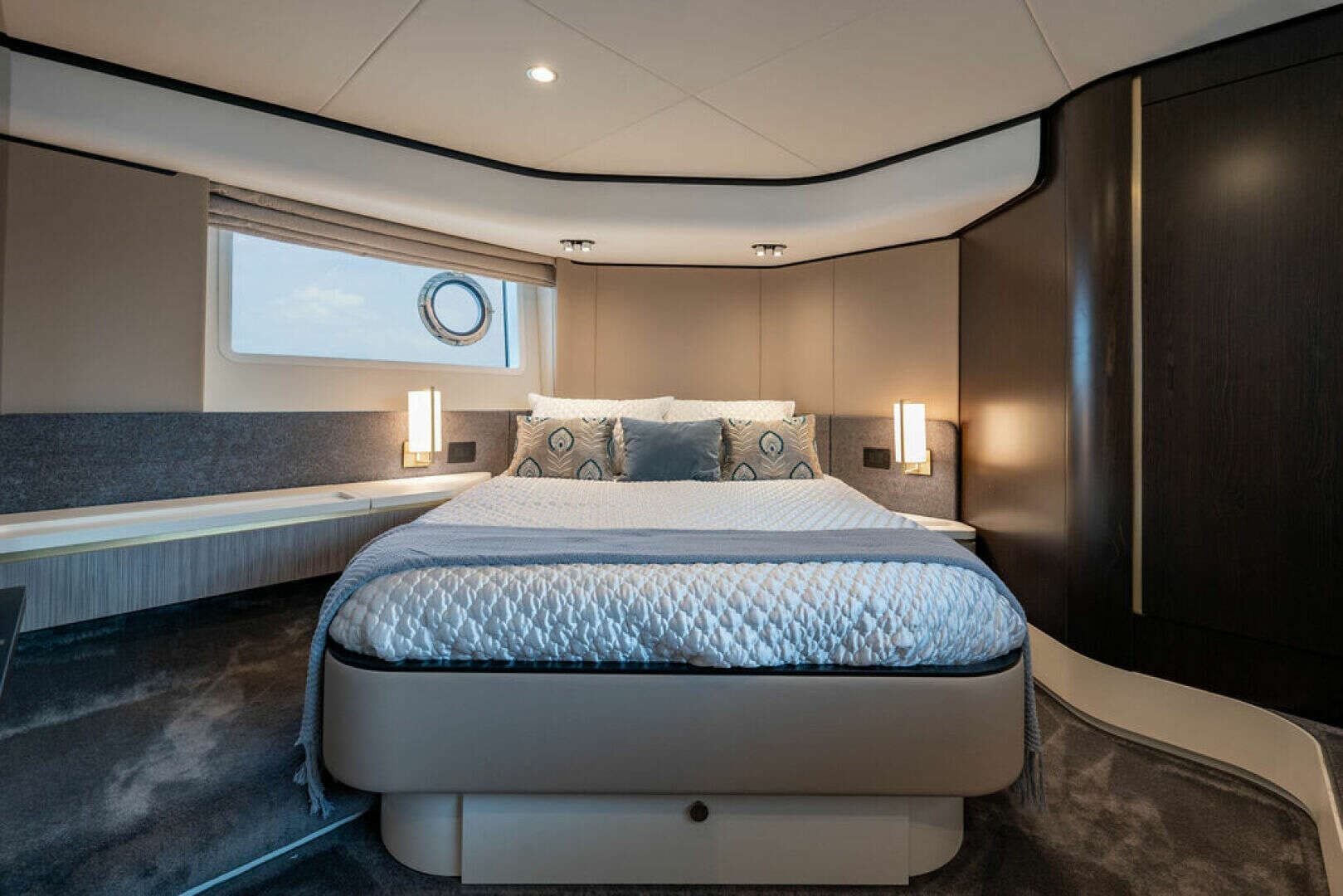2022 Azimut 55 FLY - Image 21