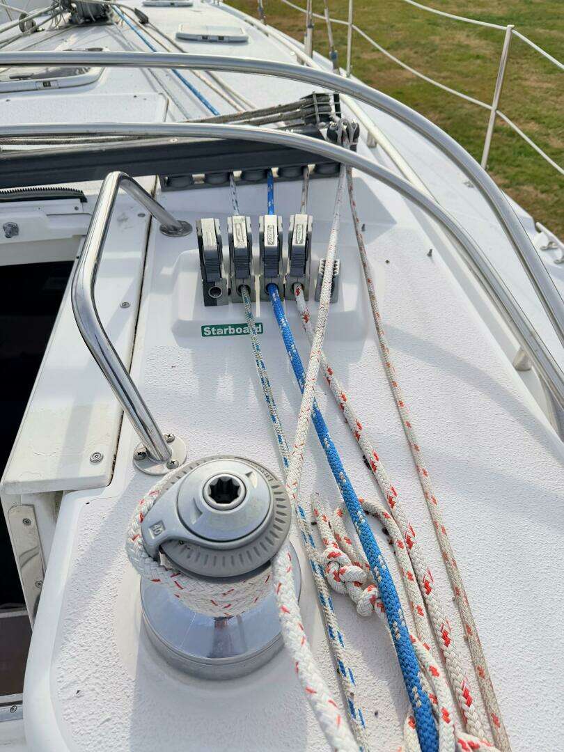 2001 Catalina 380 - Image 13