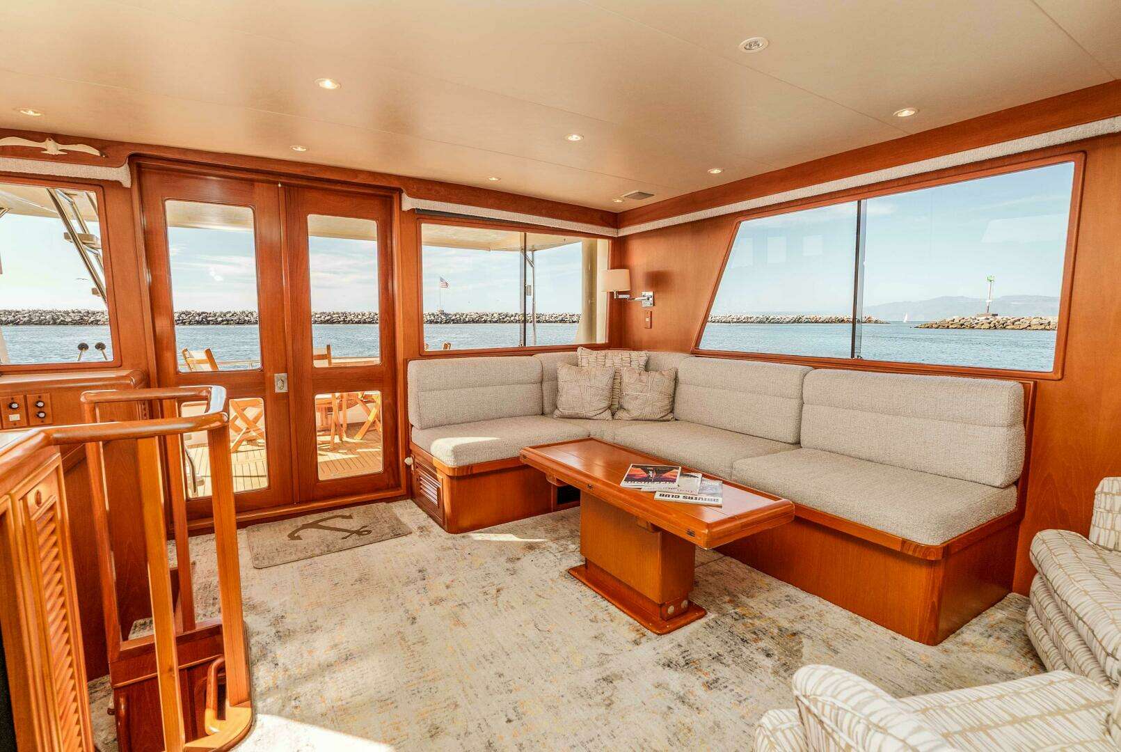 2000 Offshore Yachts Flushdeck - Image 23