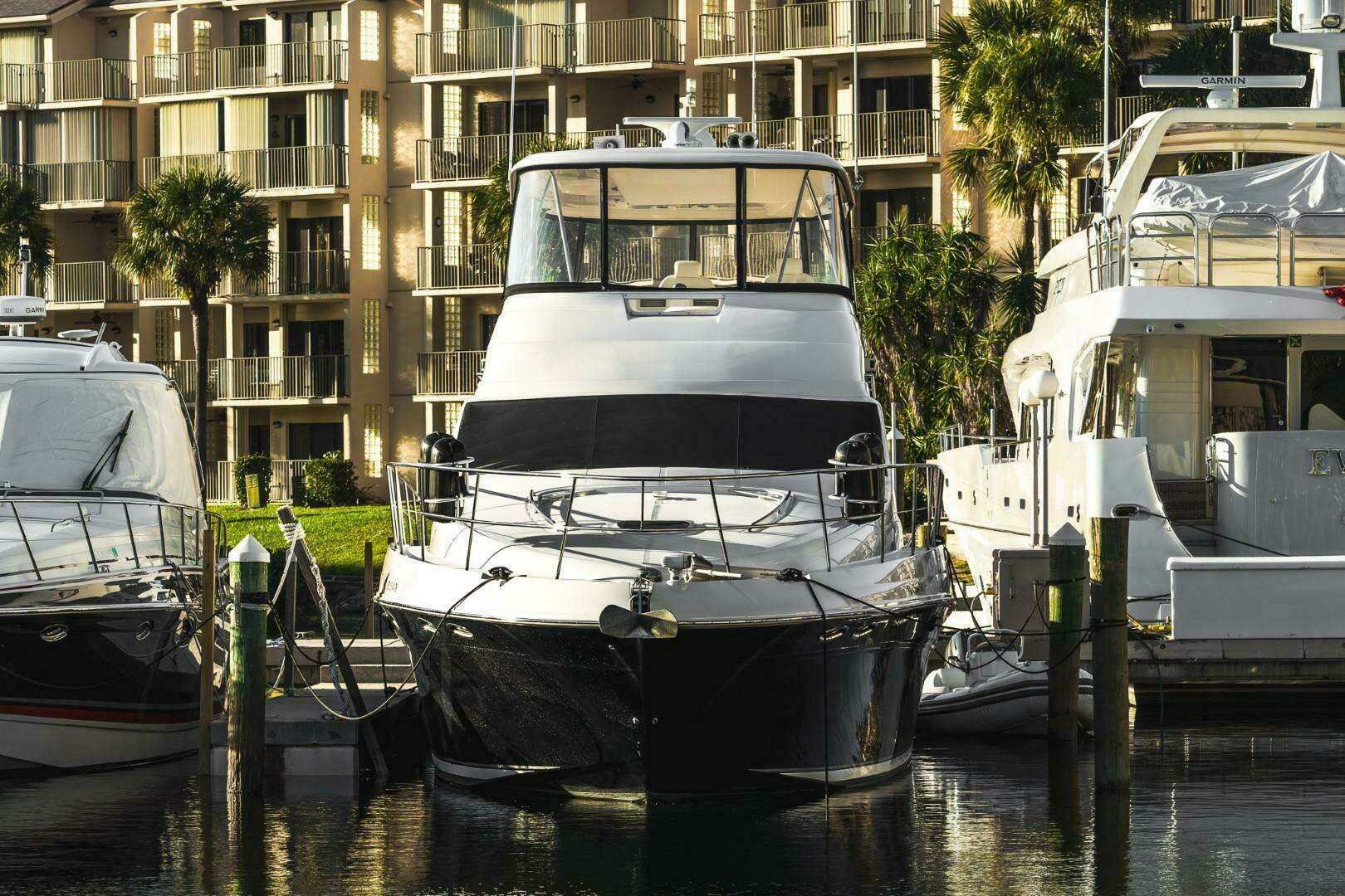 2008 Sea Ray 58 Sedan Bridge - Image 3