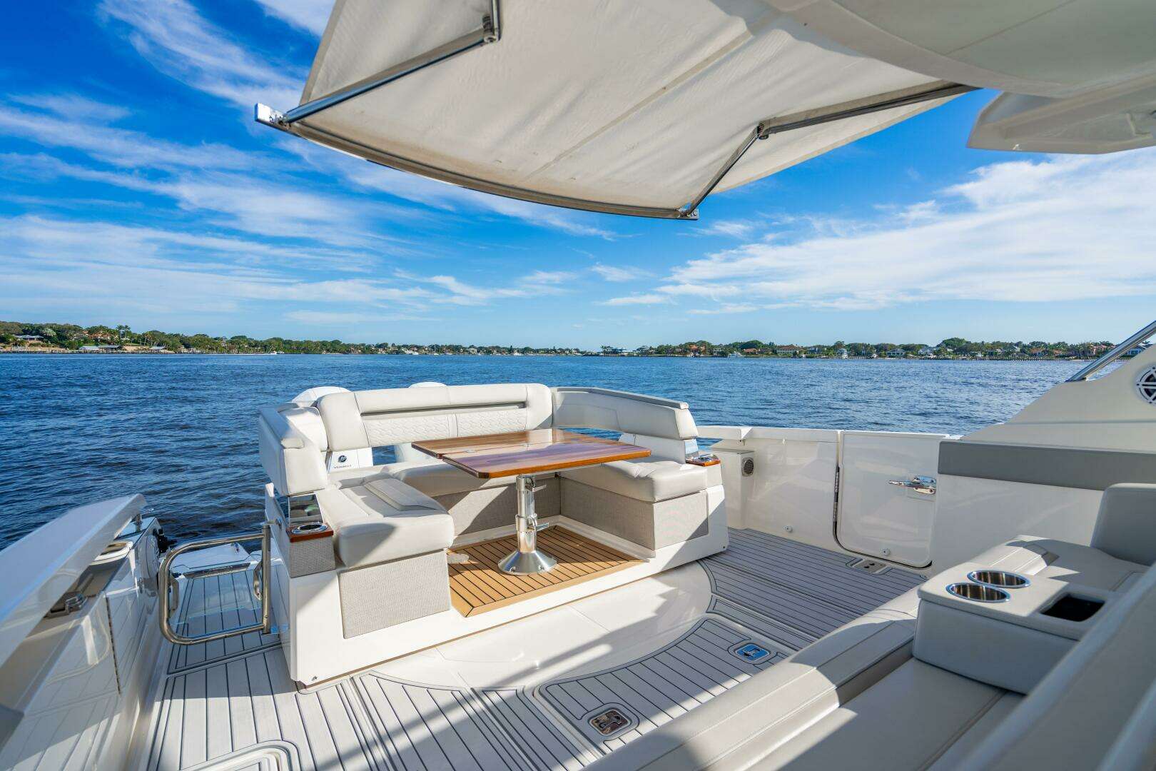 2022 Tiara Yachts 43 LS - Image 47