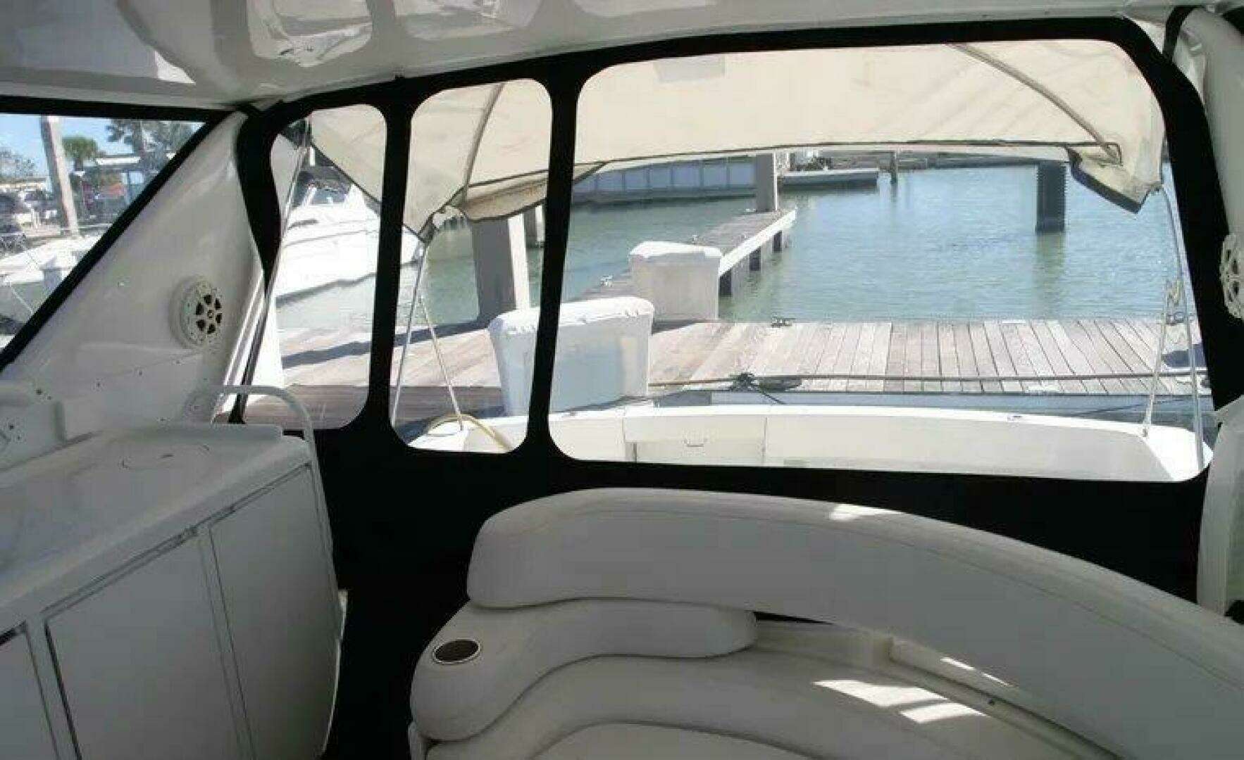 1996 Hatteras 39 Sport Express - Image 11