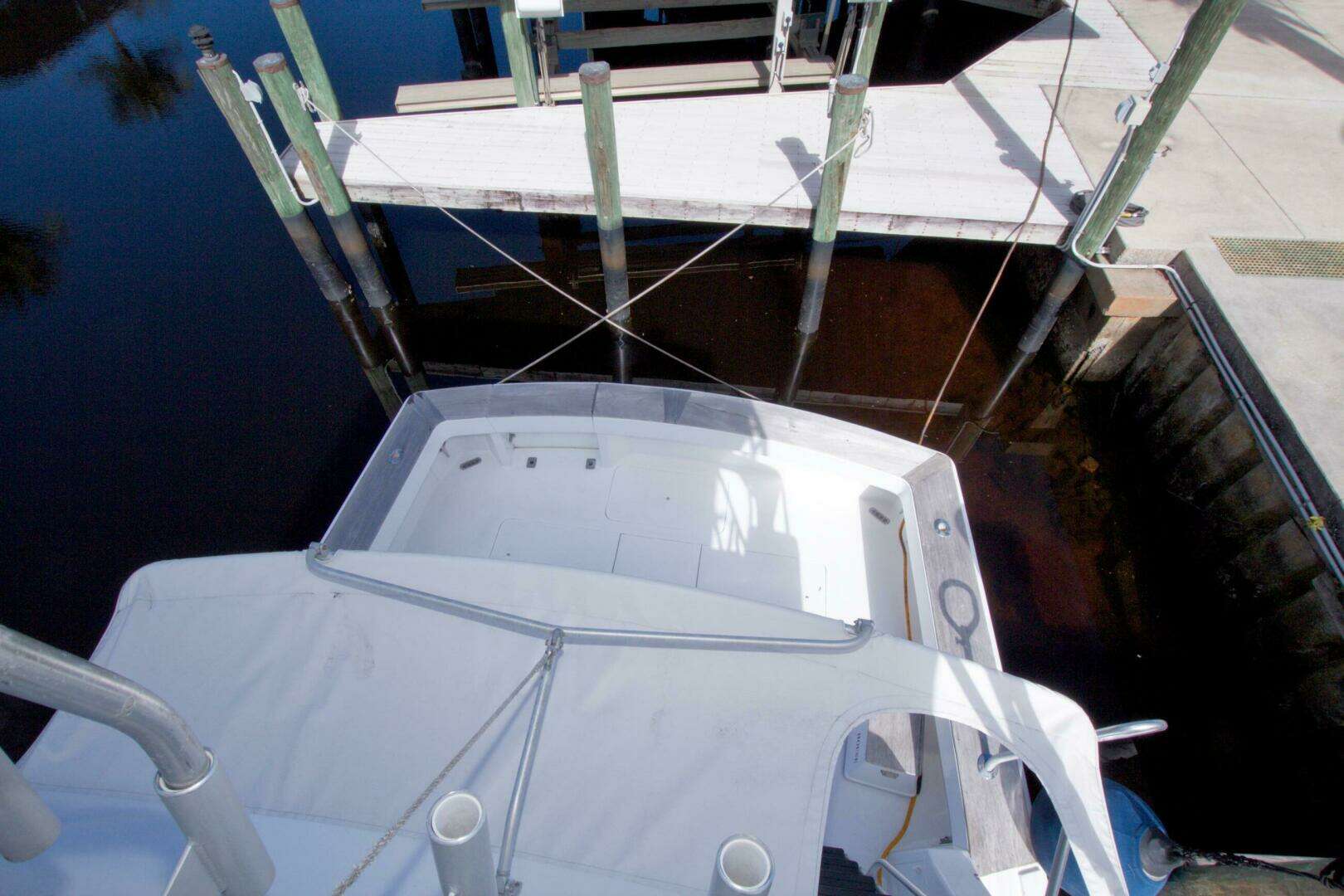 1990 Viking 53 Convertible - Image 42