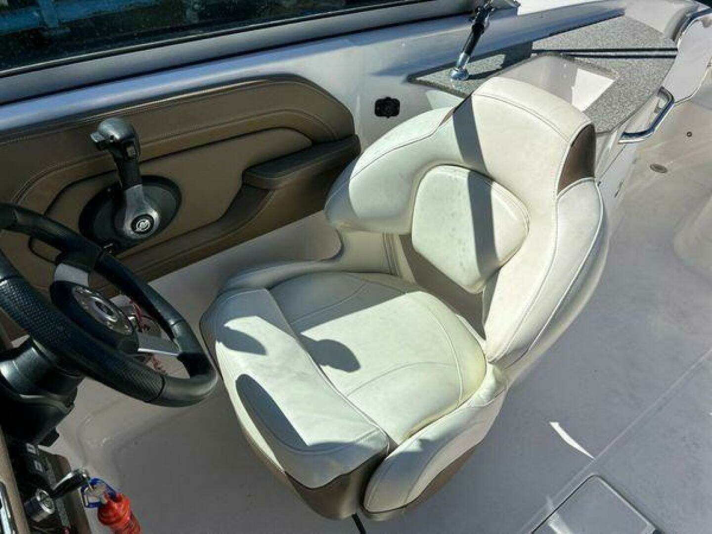 2014 Chaparral 244 Sunesta - Image 27