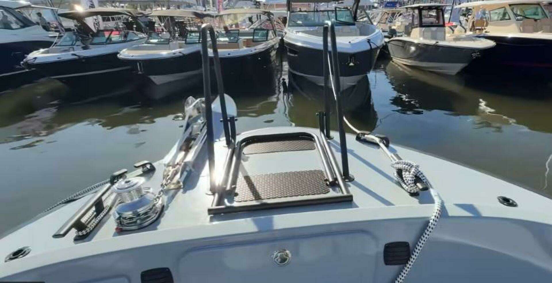 2025 Targa 37 Flybridge - Image 23