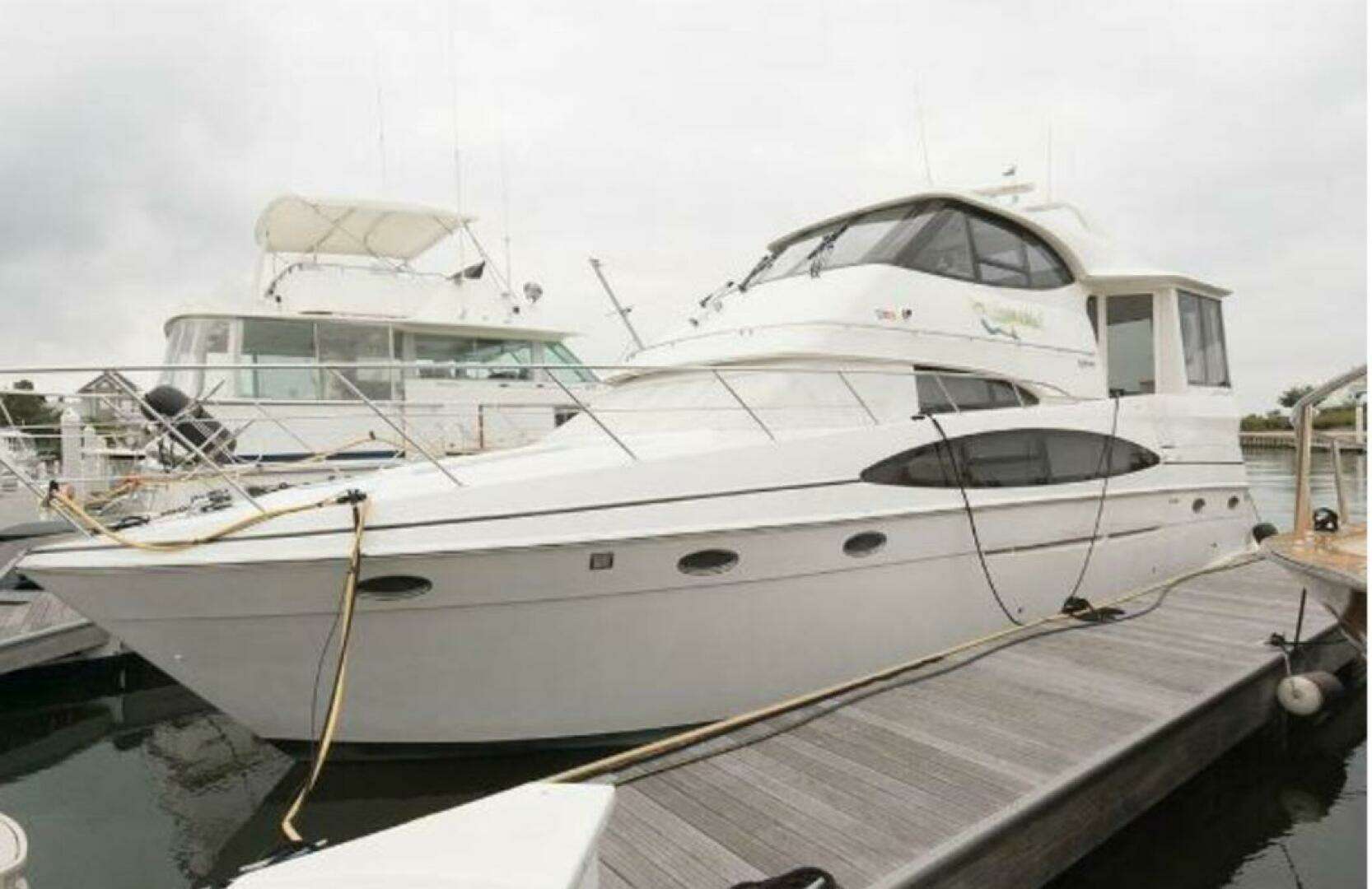 2000 Carver 506 Motor Yacht - Image 2