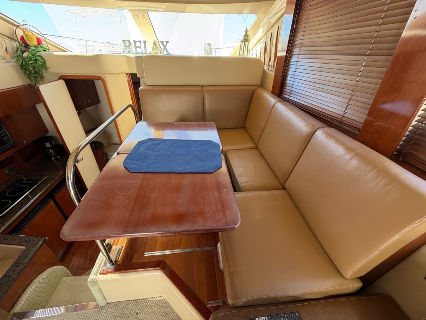 2007 Sea Ray Sedan Bridge - Image 27