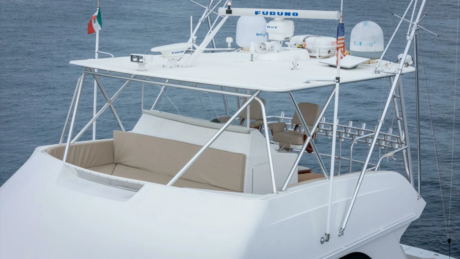 2000 Viking 55 Convertible - Image 28