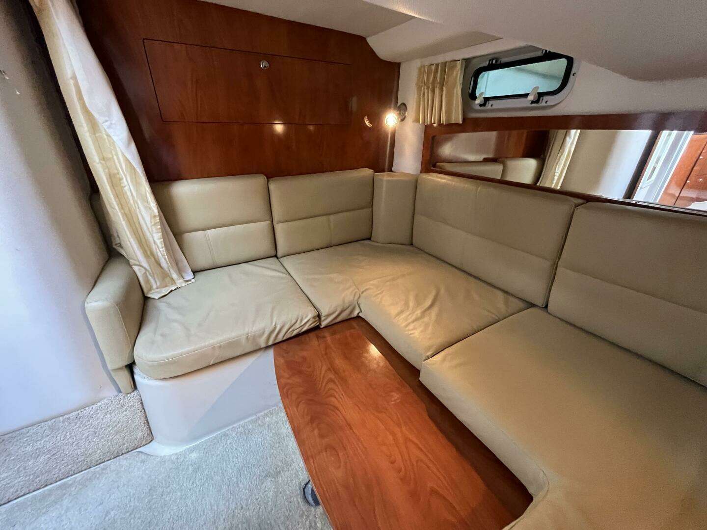 2008 Four Winns V338 - Image 20