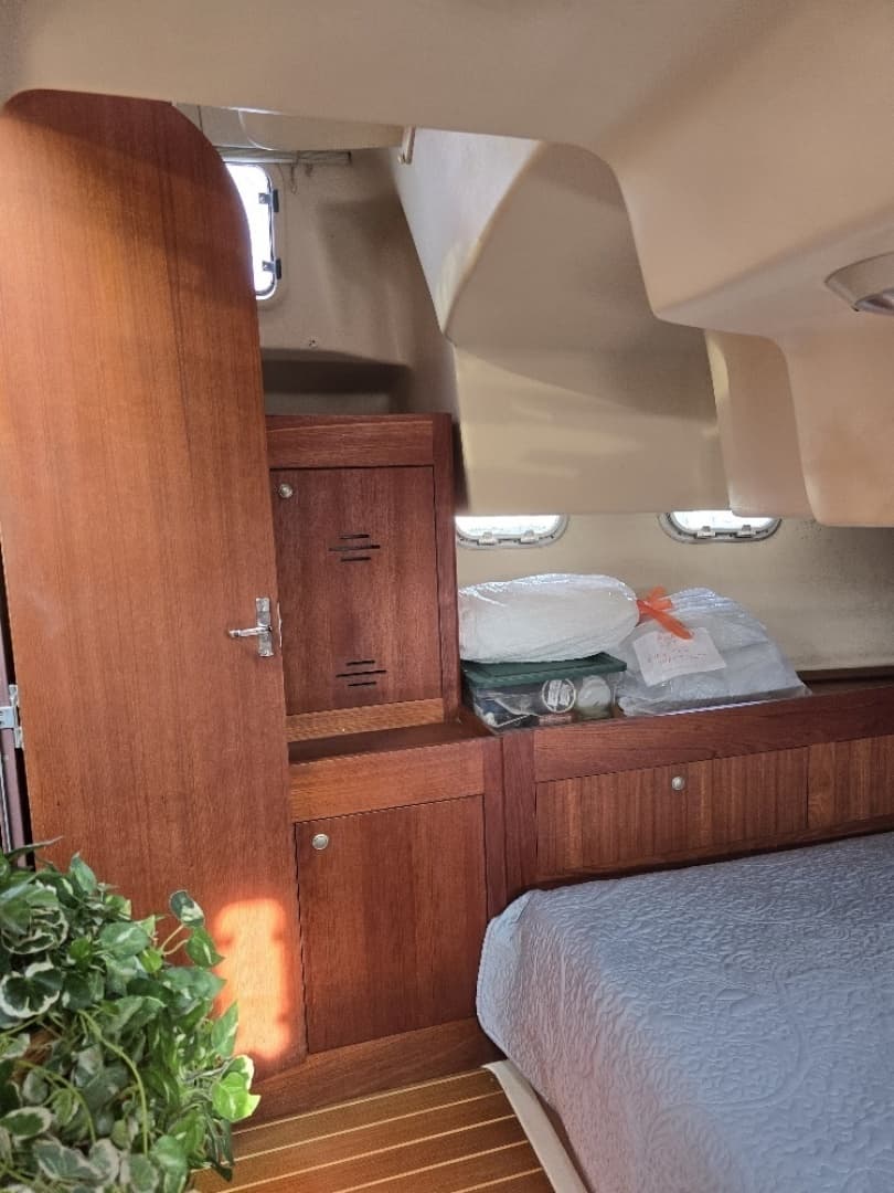 1998 Hunter 410 - Image 39