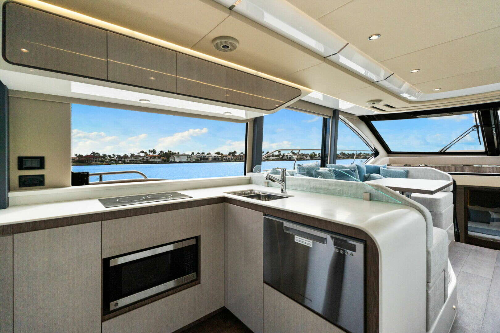 2026 Cruisers Yachts 57 FLY - Image 29