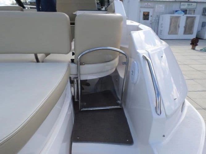 2012 Regal 42 Sport Coupe - Image 11