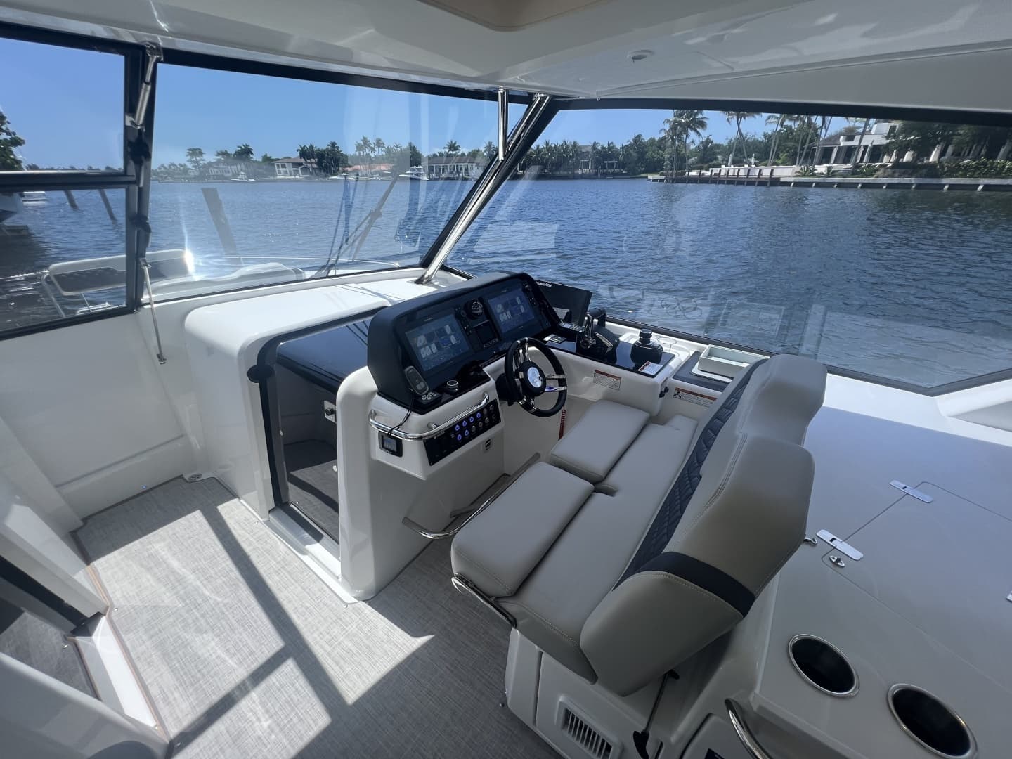 2025 Aquila 36 Sport - Image 19