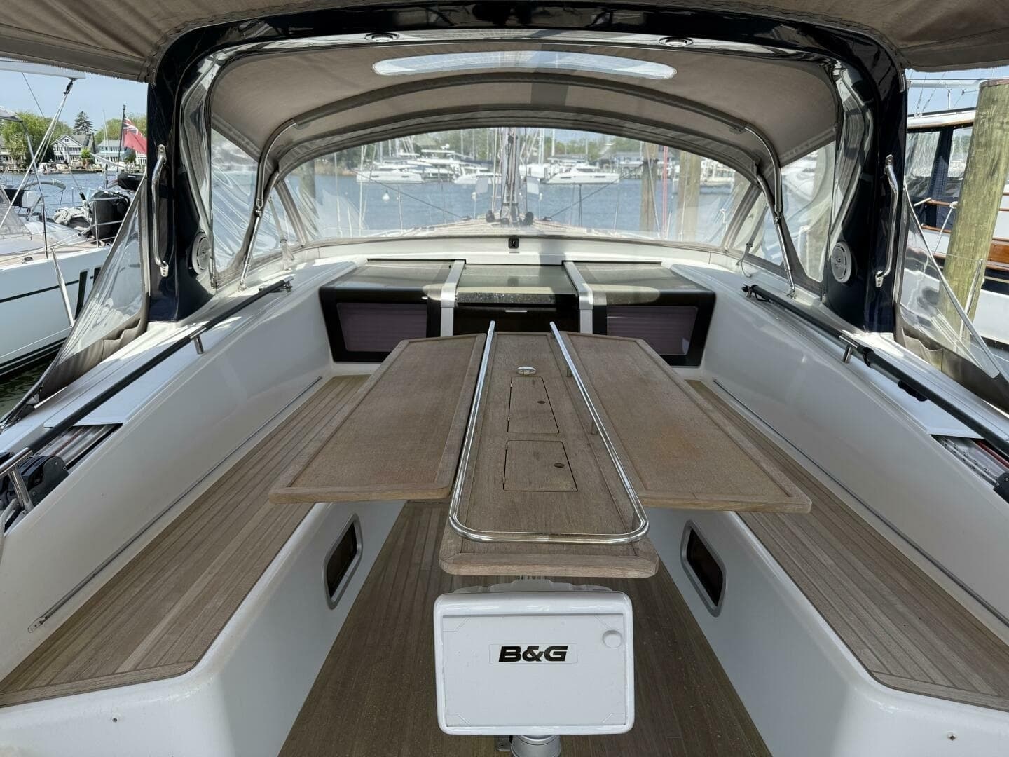 2016 Beneteau Oceanis 60 - Image 39