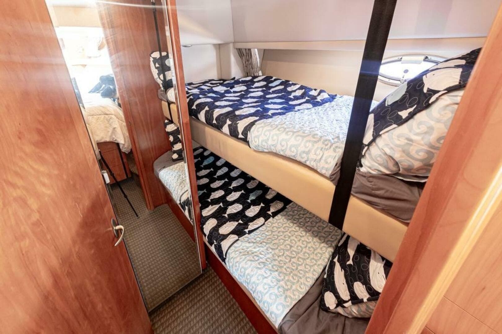2004 Meridian 490 Pilothouse - Image 16