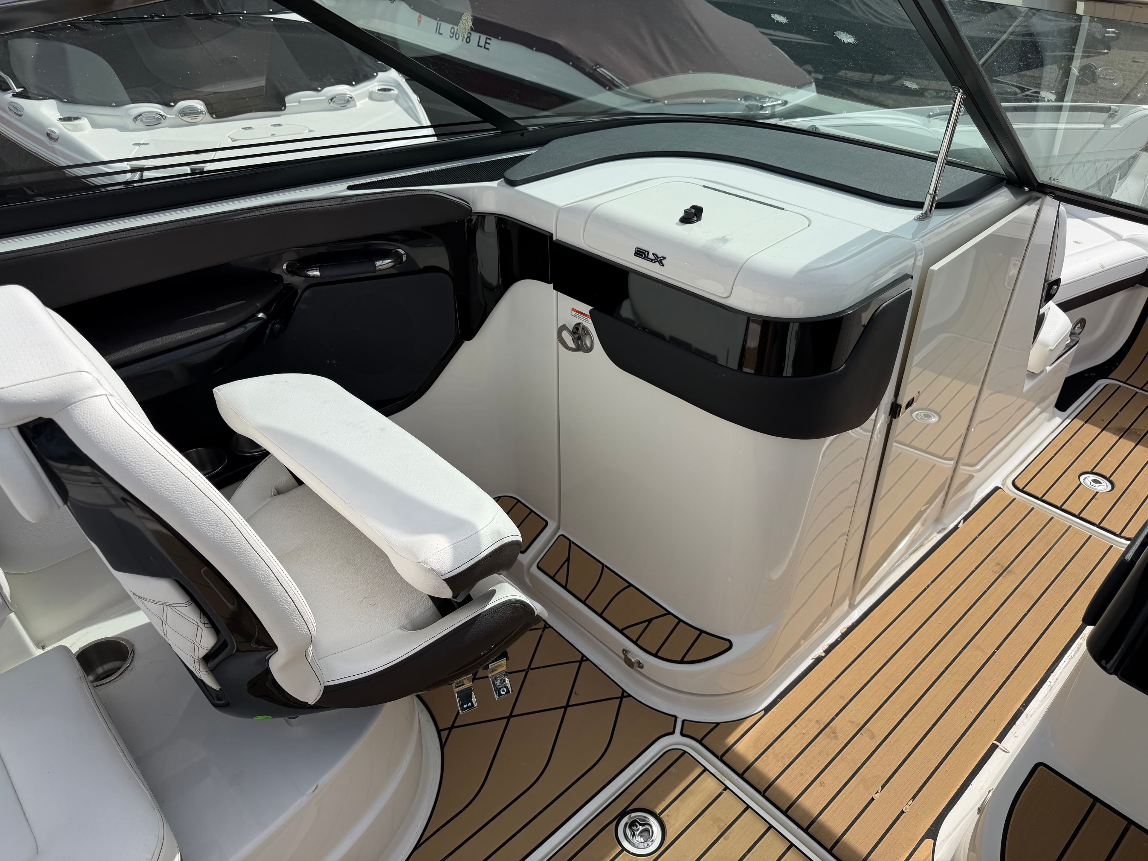 Interior of the 2026 Sea Ray SLX 260 yacht.