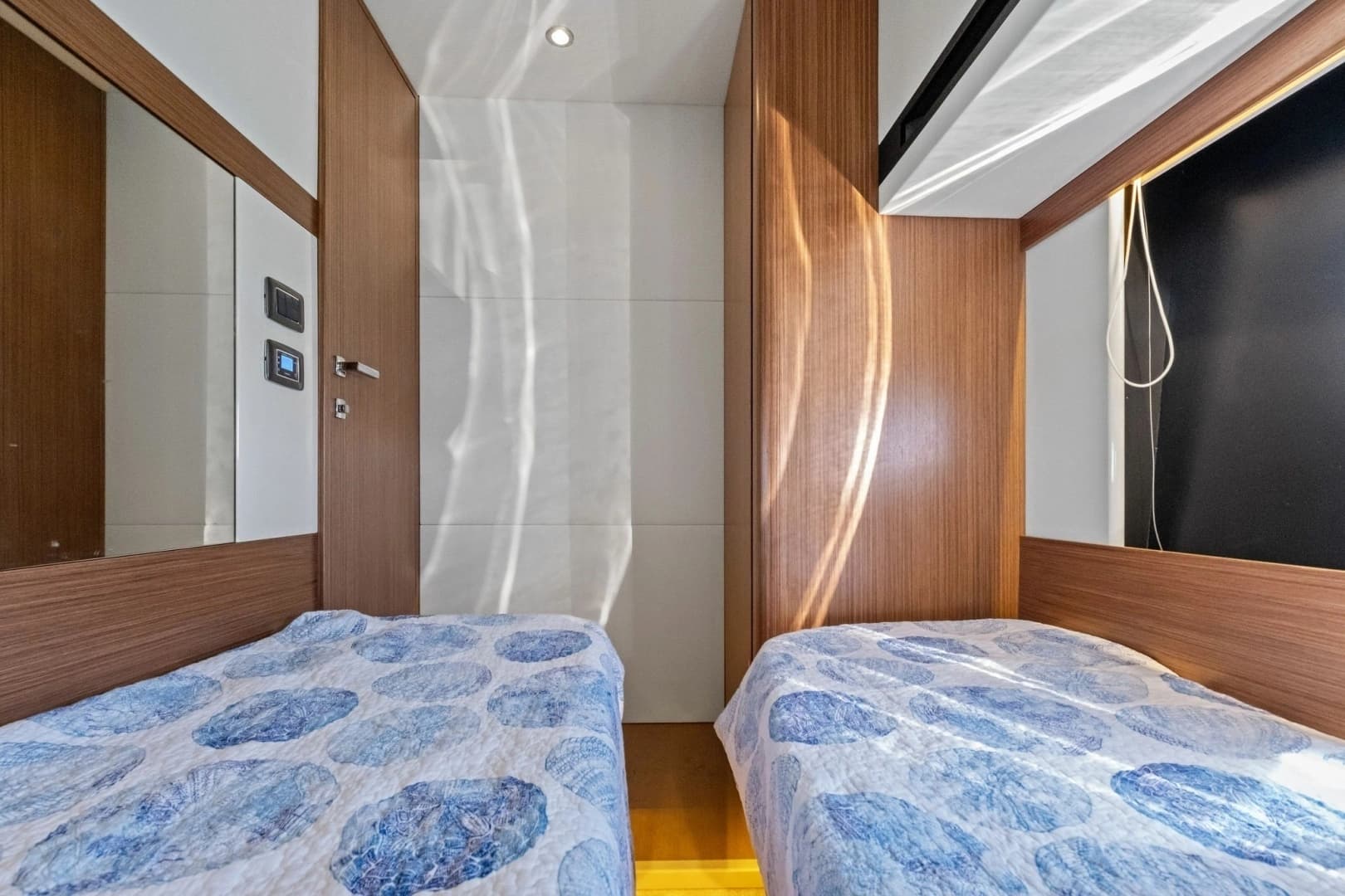 2019 Absolute 52 Navetta - Image 40