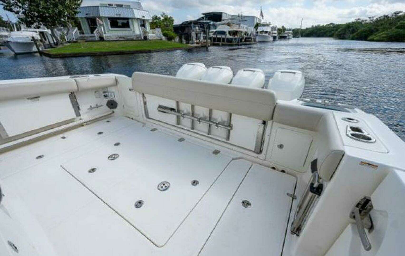 2020 Boston Whaler Outrage - Image 5
