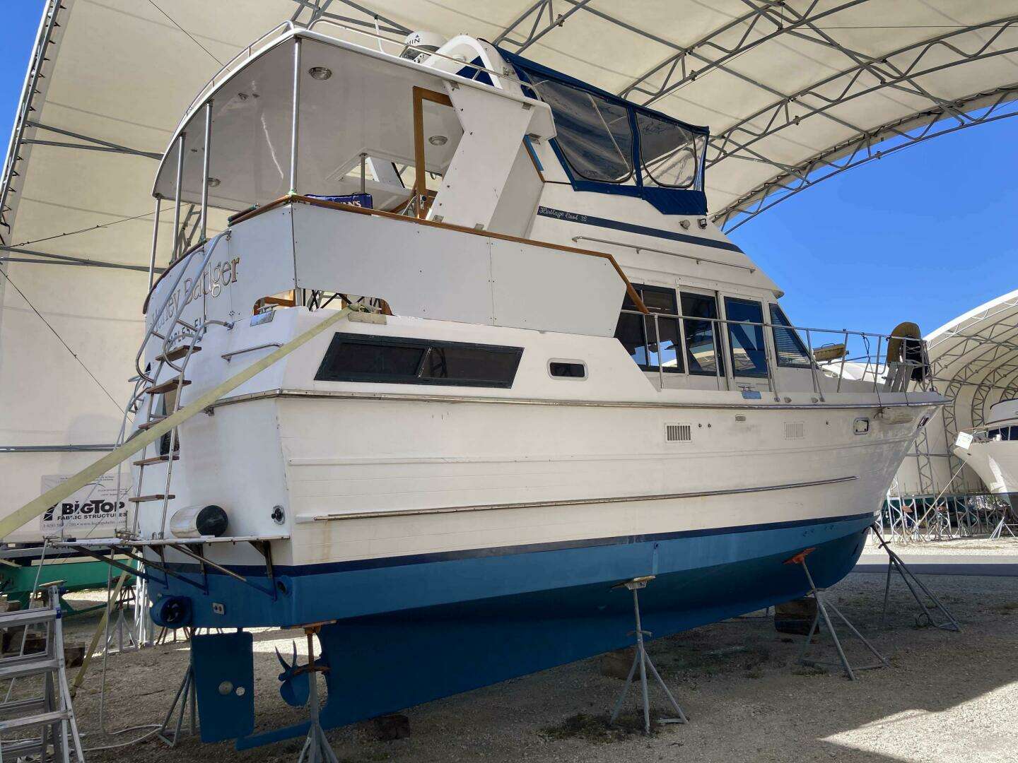 1986 Heritage East Sundeck 36 - Image 5