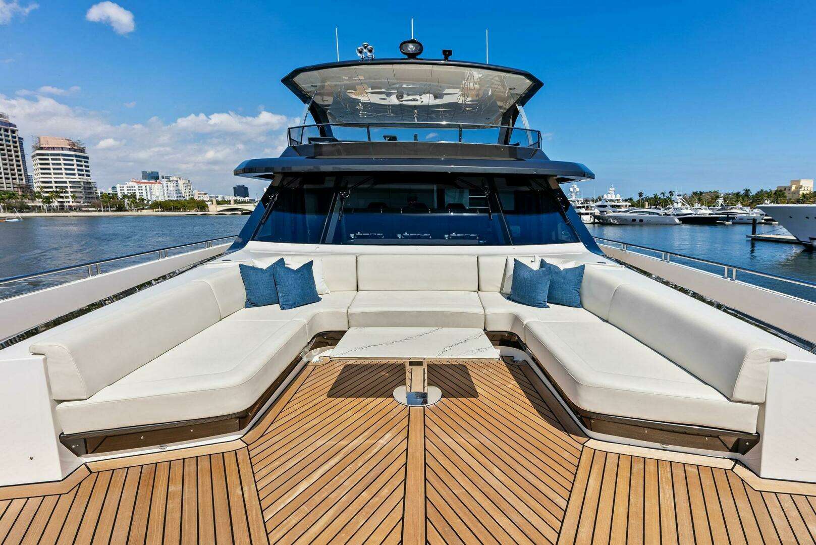 2024 Ocean Alexander 35 Revolution - Image 18