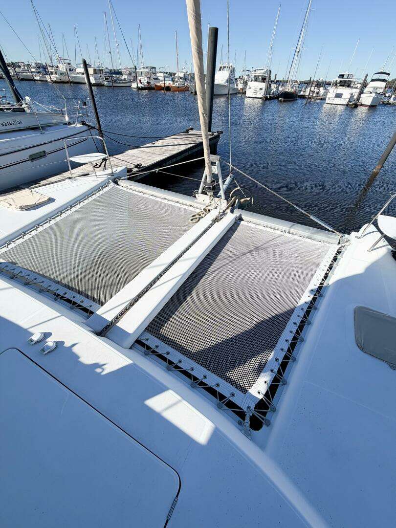 2005 Lagoon 380S - Image 16
