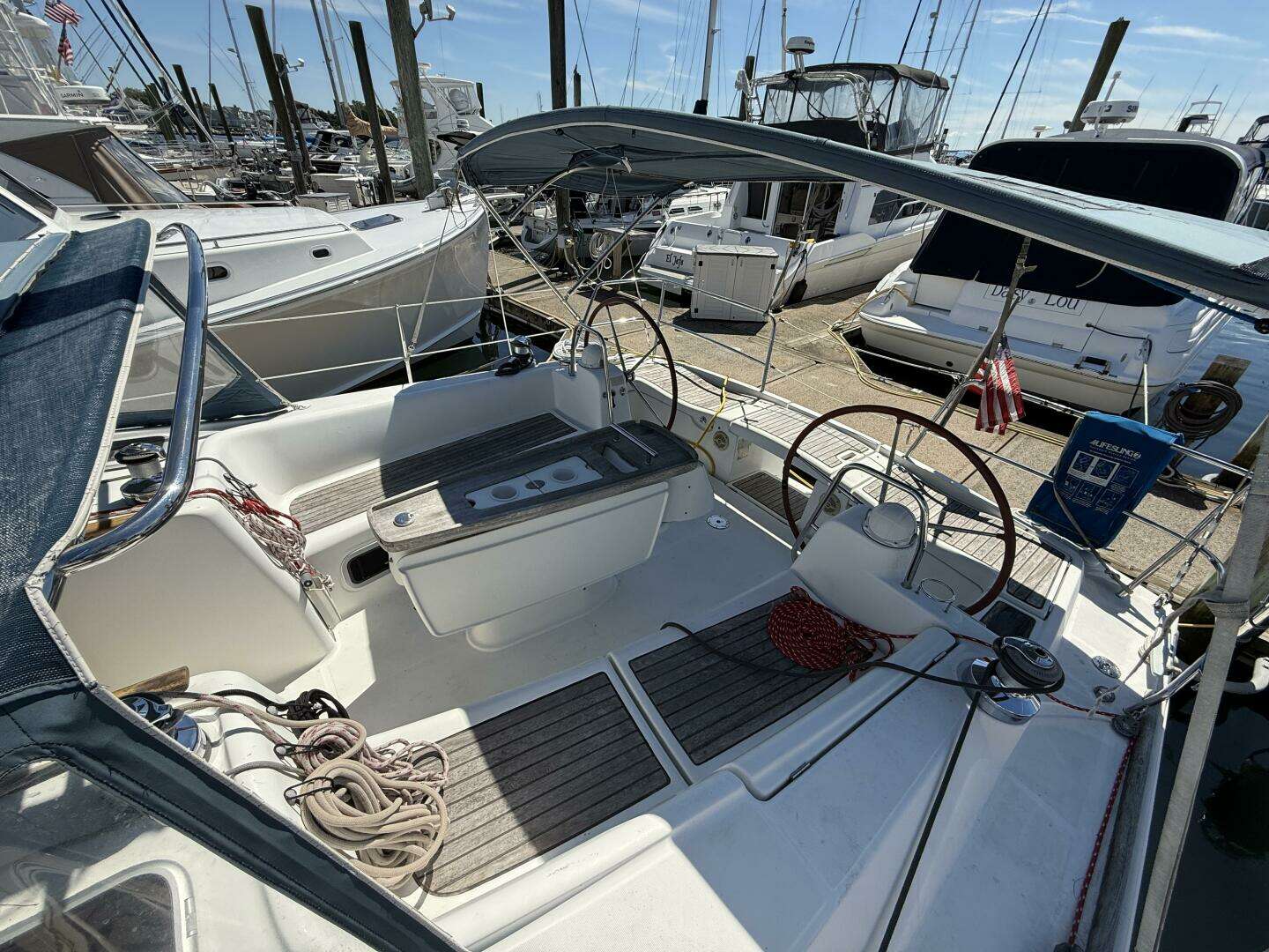 2010 Beneteau Oceanis 43 - Image 13