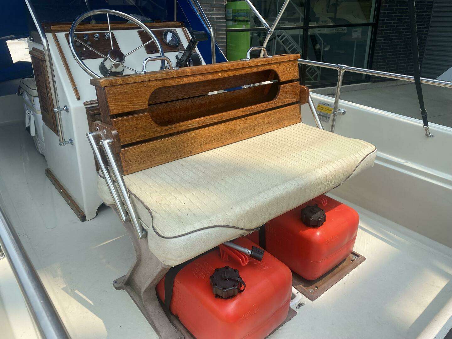 1981 Boston Whaler 17 Montauk - Image 19
