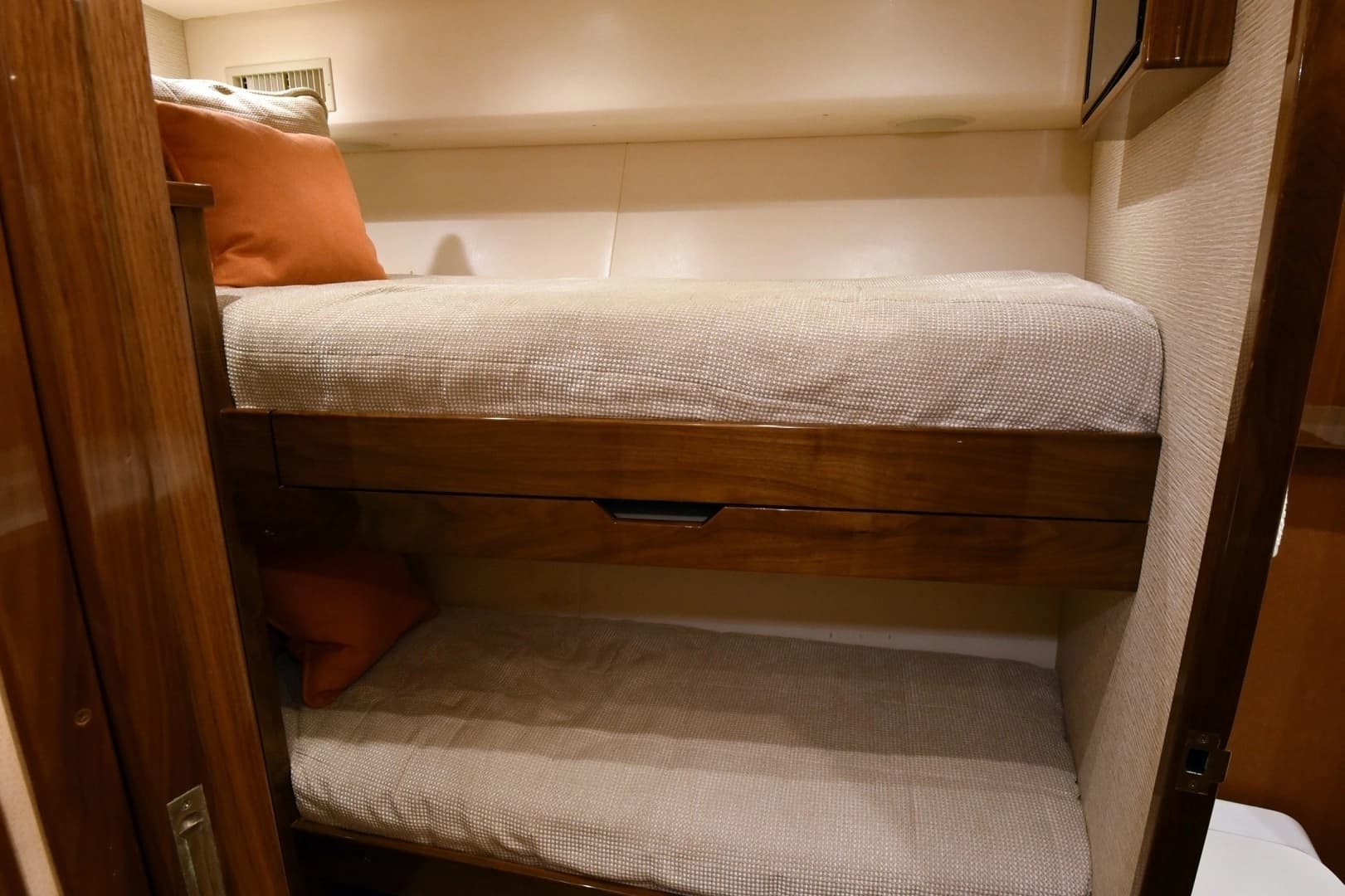 2019 Viking 80 Skybridge - Image 48