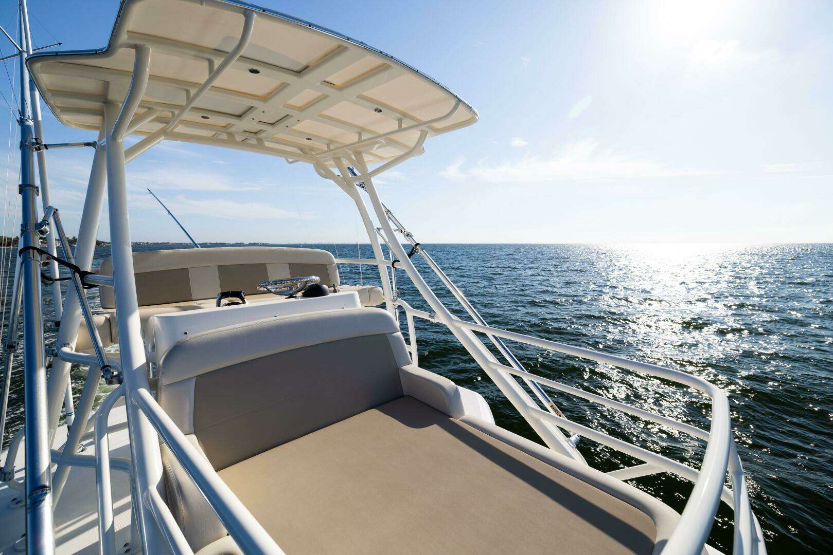 2021 Boston Whaler 420 Outrage - Image 65