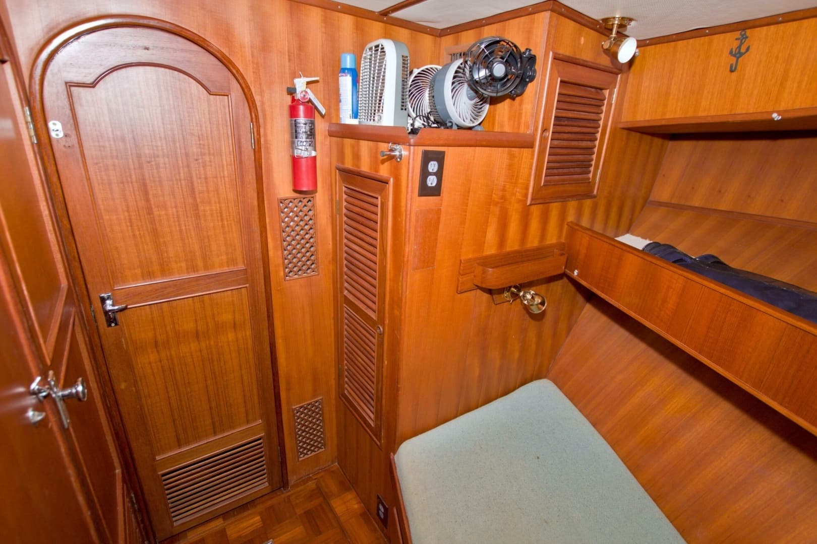 1984 Present Yachts 42 Sundeck - Image 42