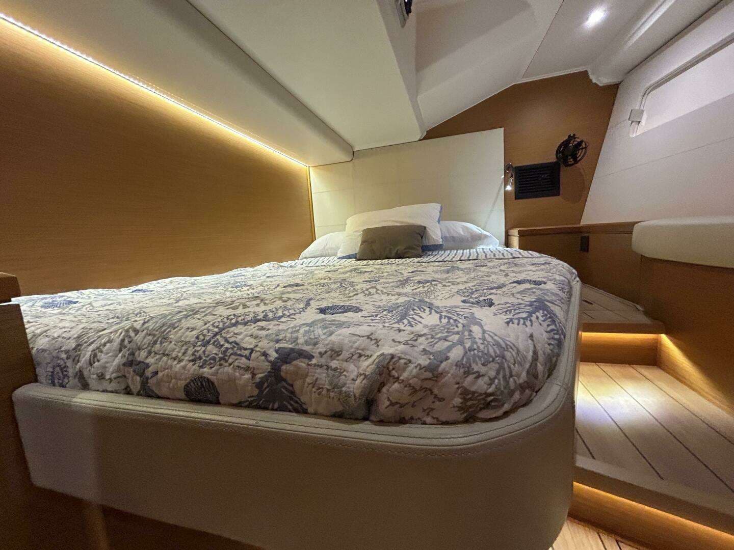 2017 Jeanneau 54 - Image 23