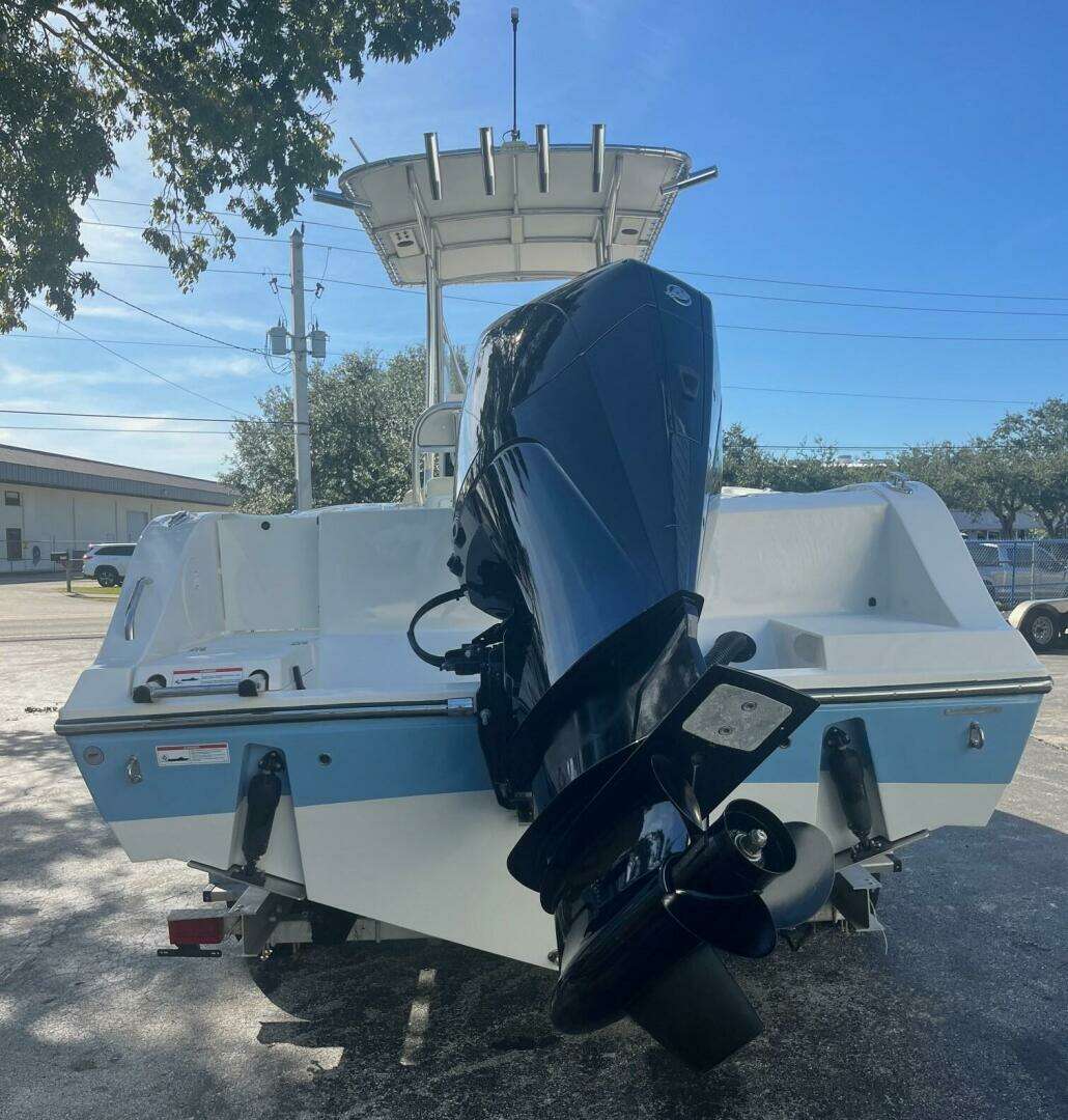 2024 Cobia 237 - Image 15