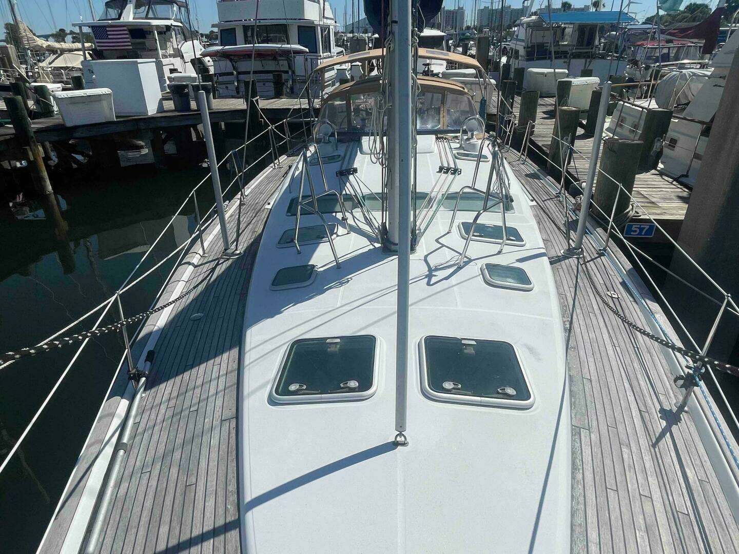 2004 Beneteau Oceanis 473 - Image 19