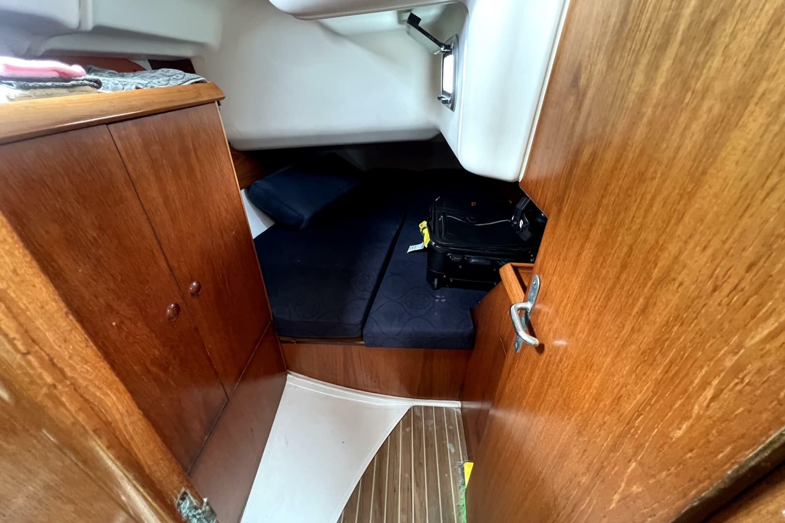 2002 Jeanneau Sun Odyssey 40 - Image 33