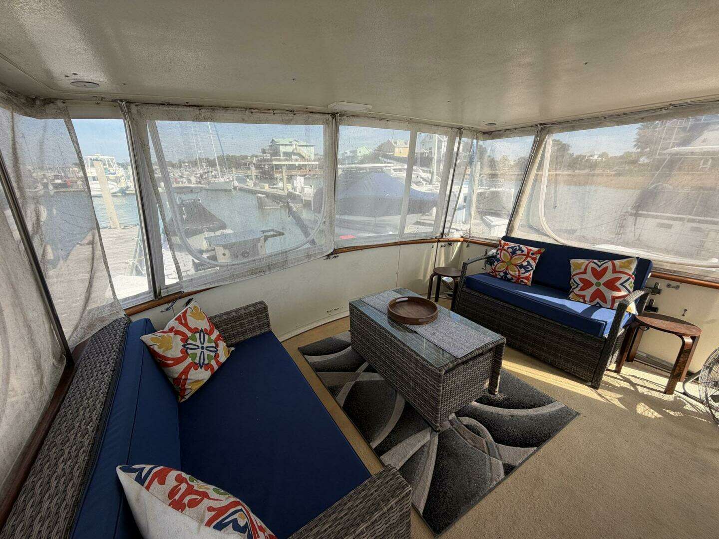 1987 Viking 44 Motor Yacht - Image 21