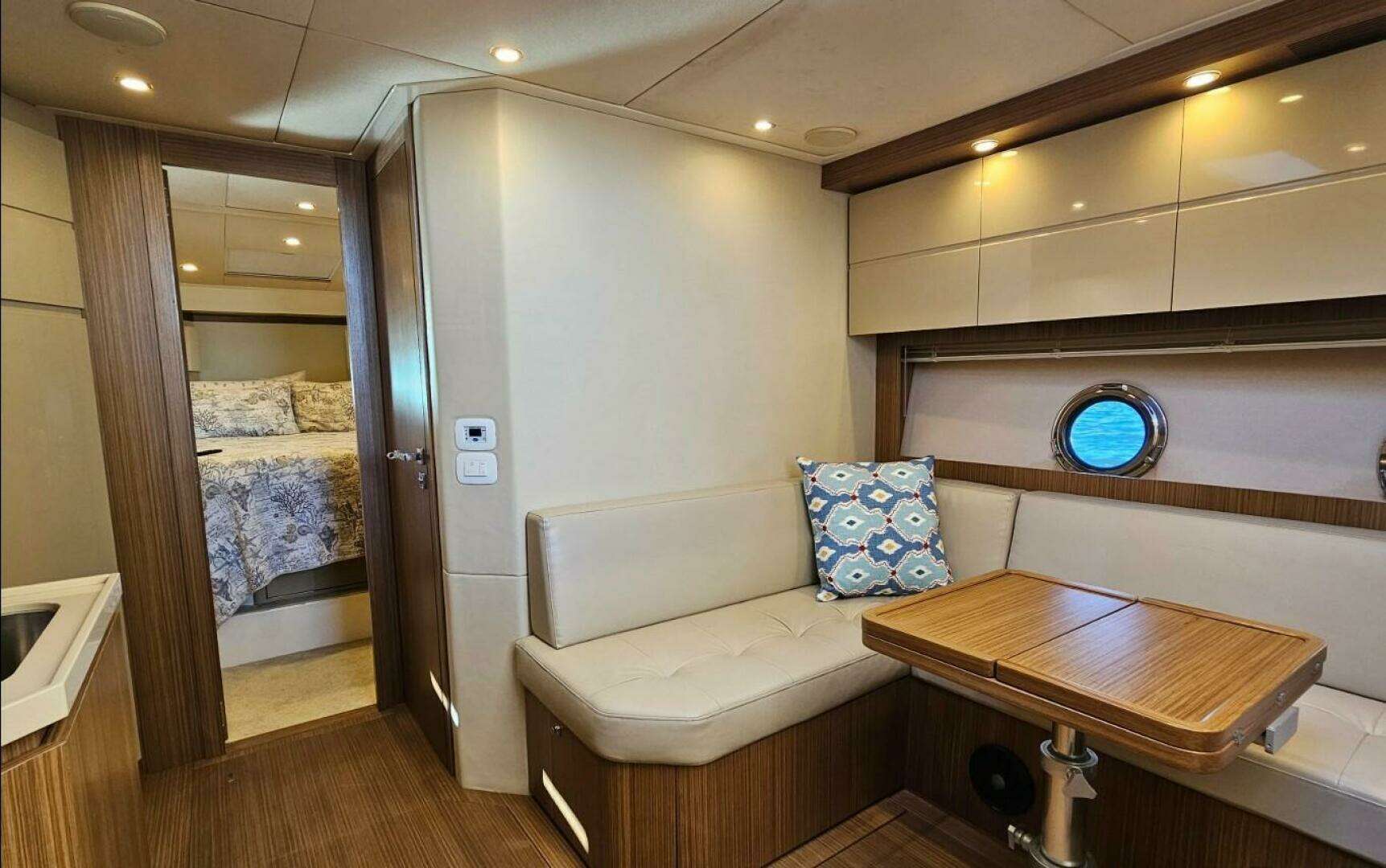 2015 Azimut Atlantis 50 - Image 18