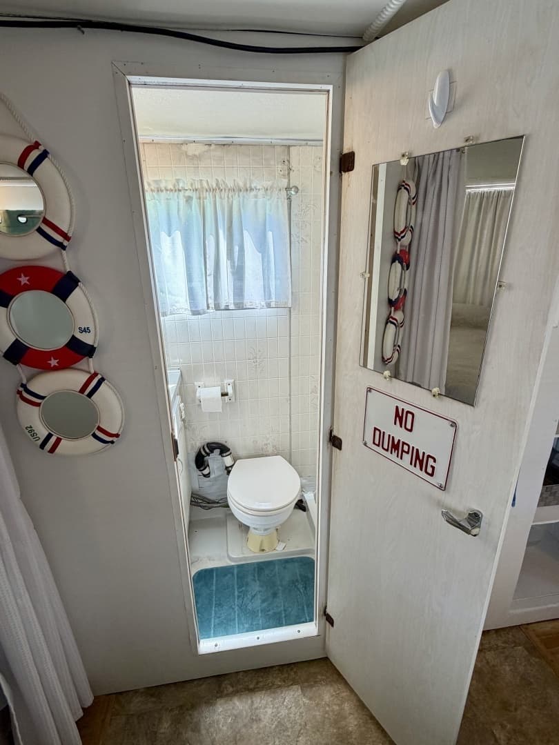 1969 Custom 9 x 27 Floating Cabin - 1969 Drift-R-Cruz - 238sqft - Image 47