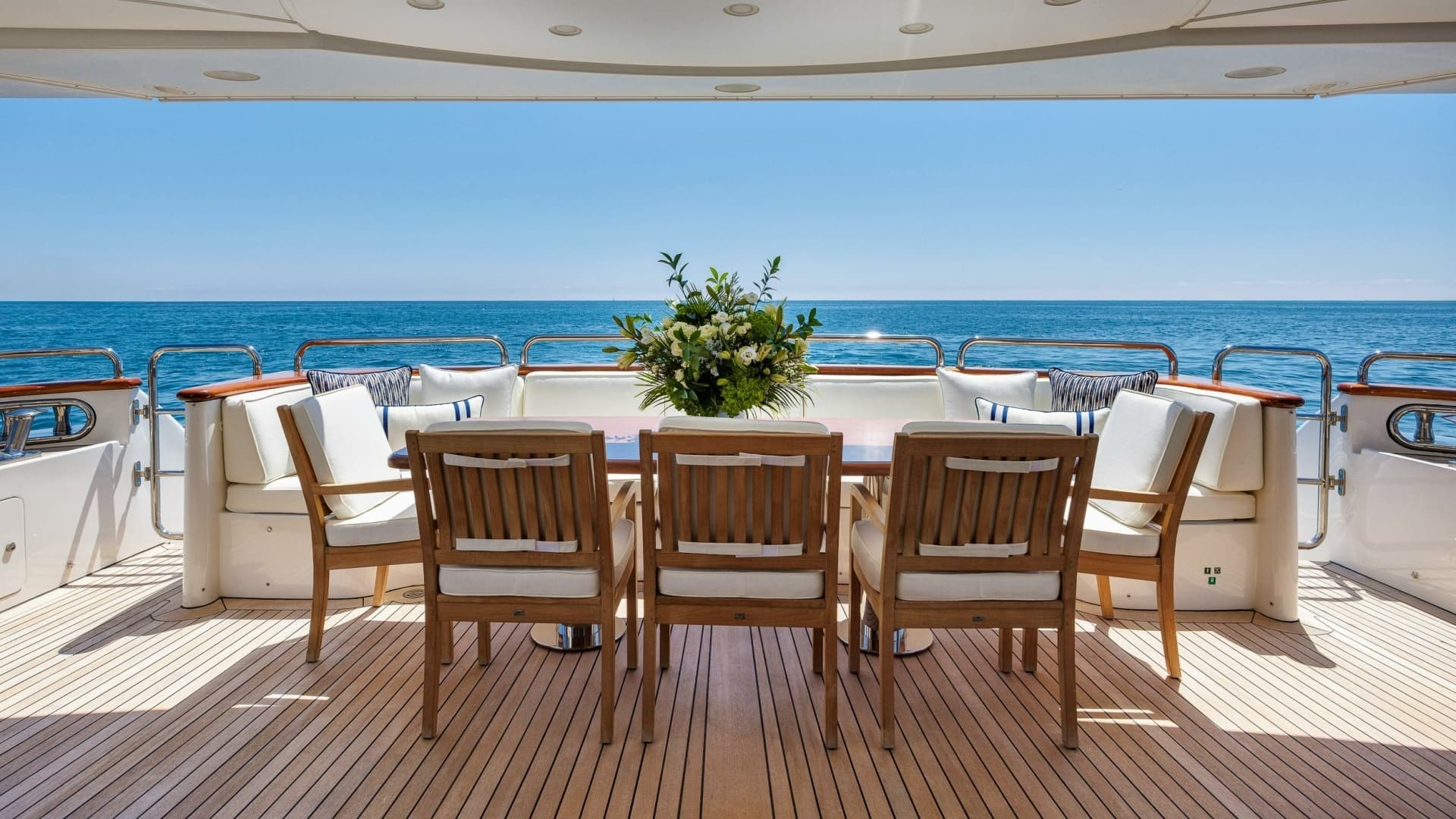 2009 Benetti Benetti Classic 120 - Image 23