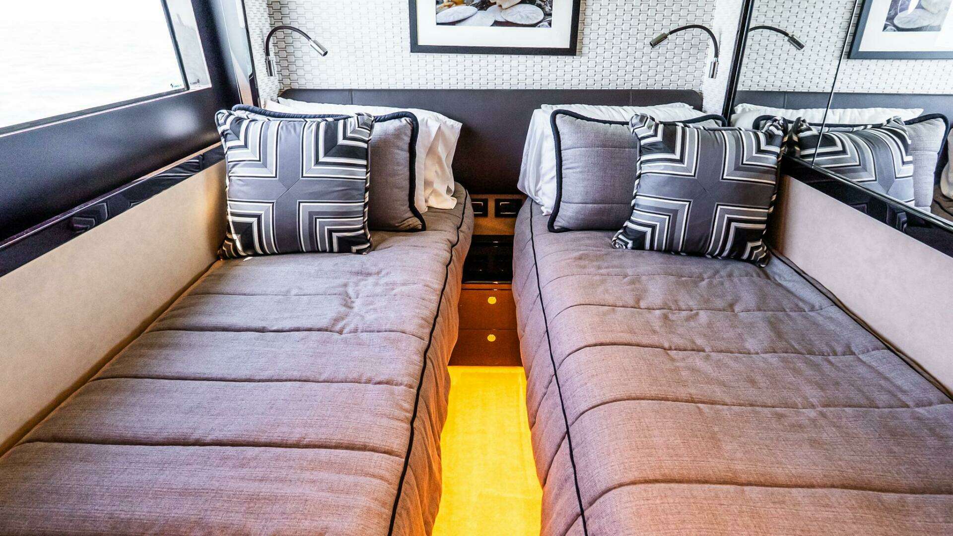 2022 Absolute 64 Navetta - Image 98