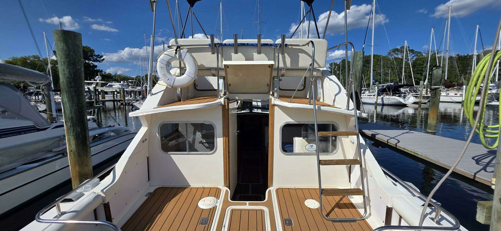 1983 Bertram 28 Flybridge - Image 6
