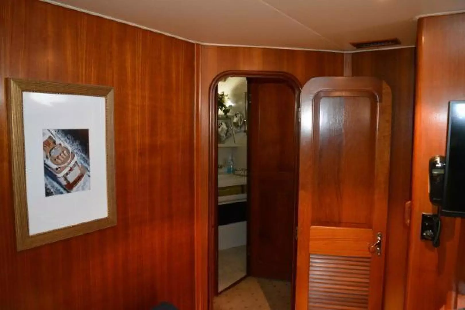 1989 Viking Motor Yacht - Image 60