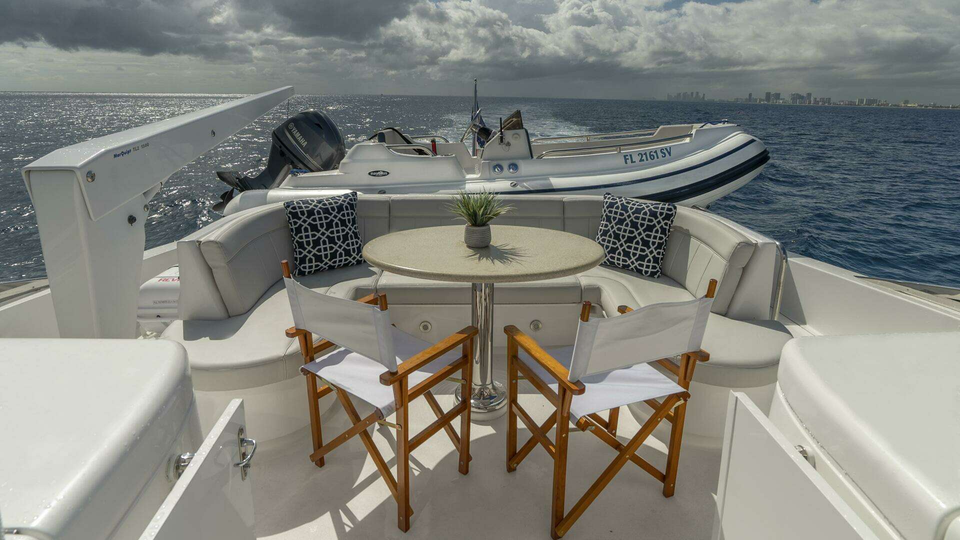 2007 Hatteras 80 - Image 60
