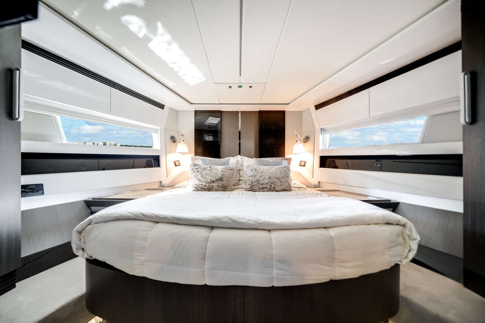 2022 Azimut S7 - Image 16