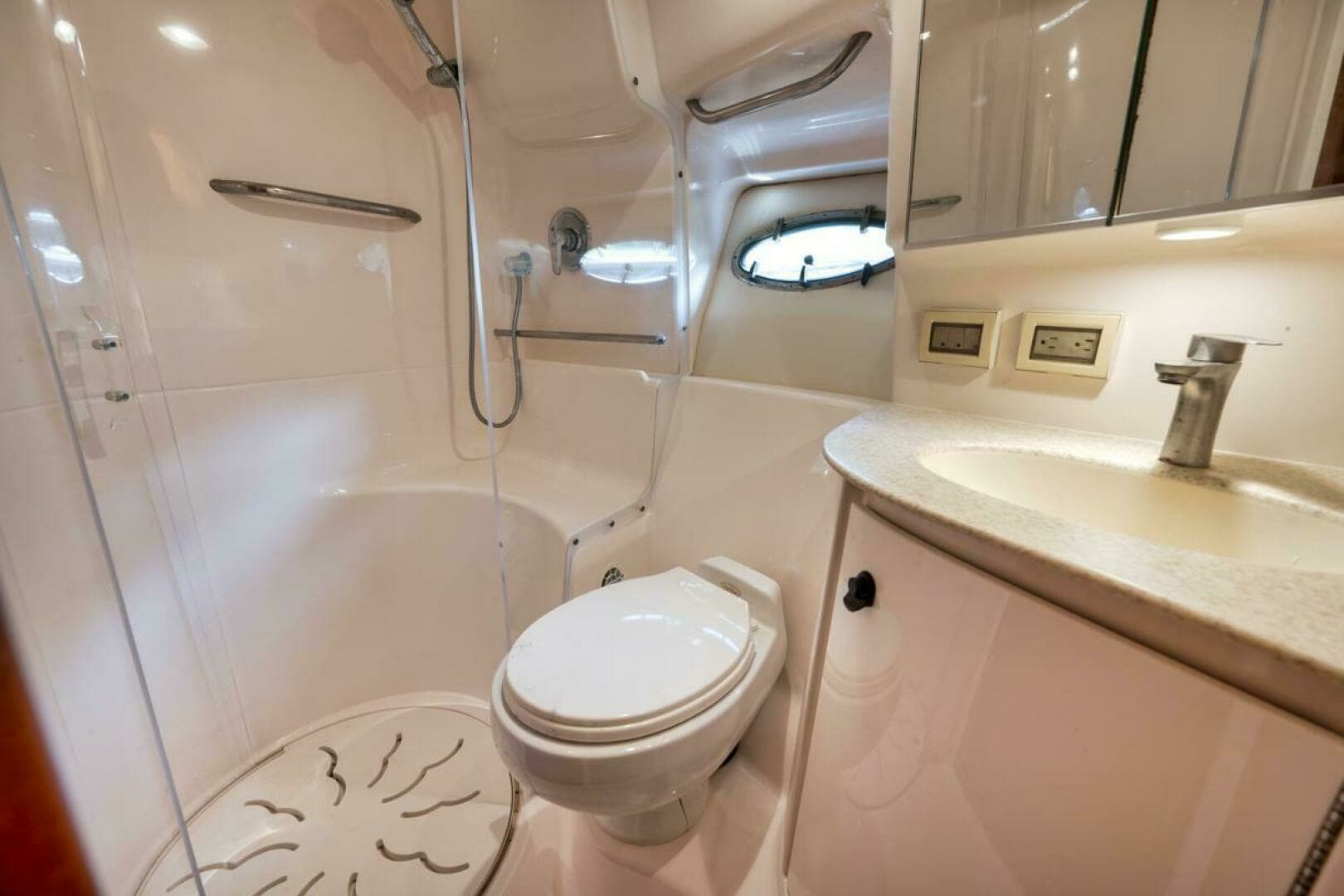 2004 Tiara Yachts 38 Open - Image 16
