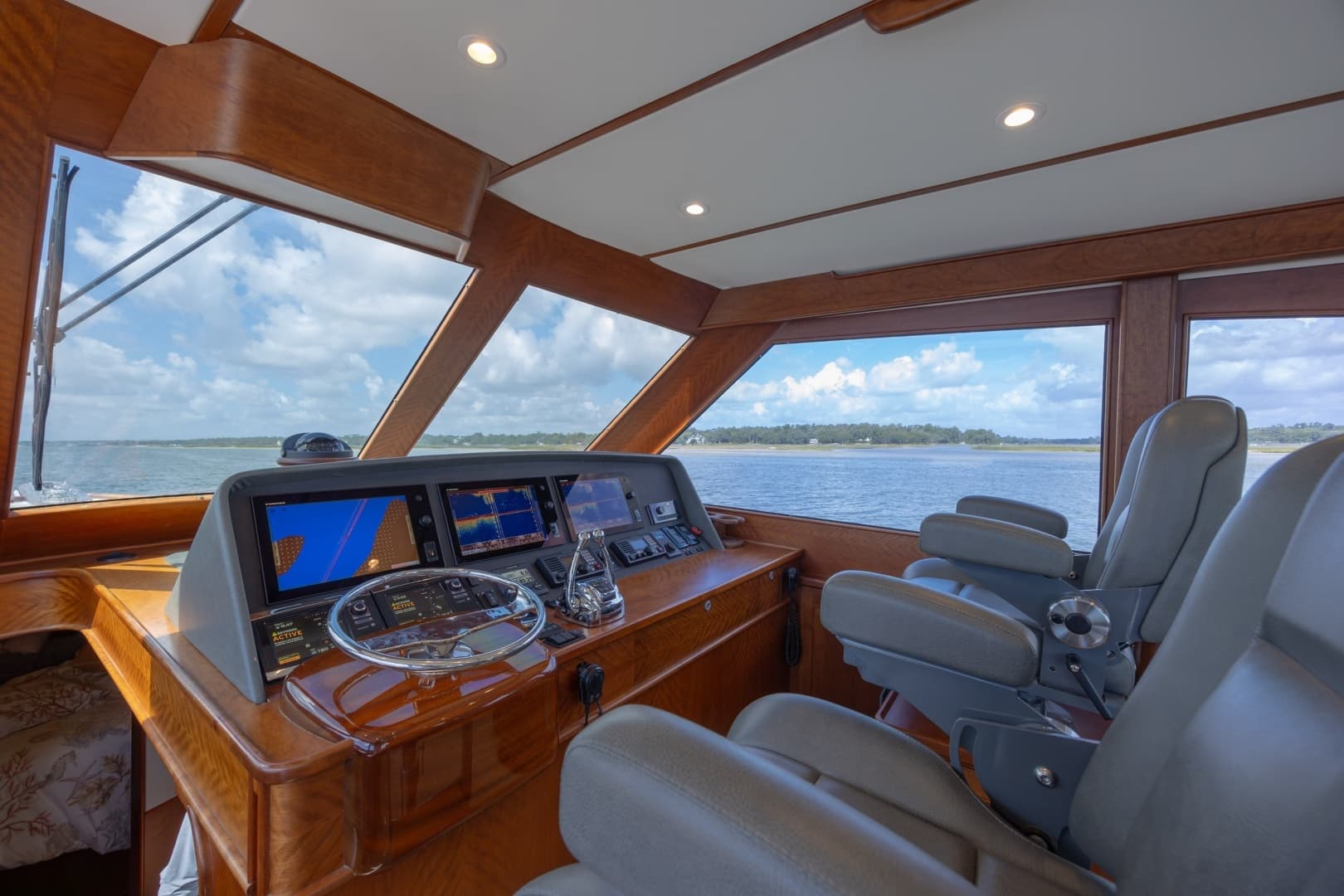 2015 Jarrett Bay Hardtop Express - Image 42